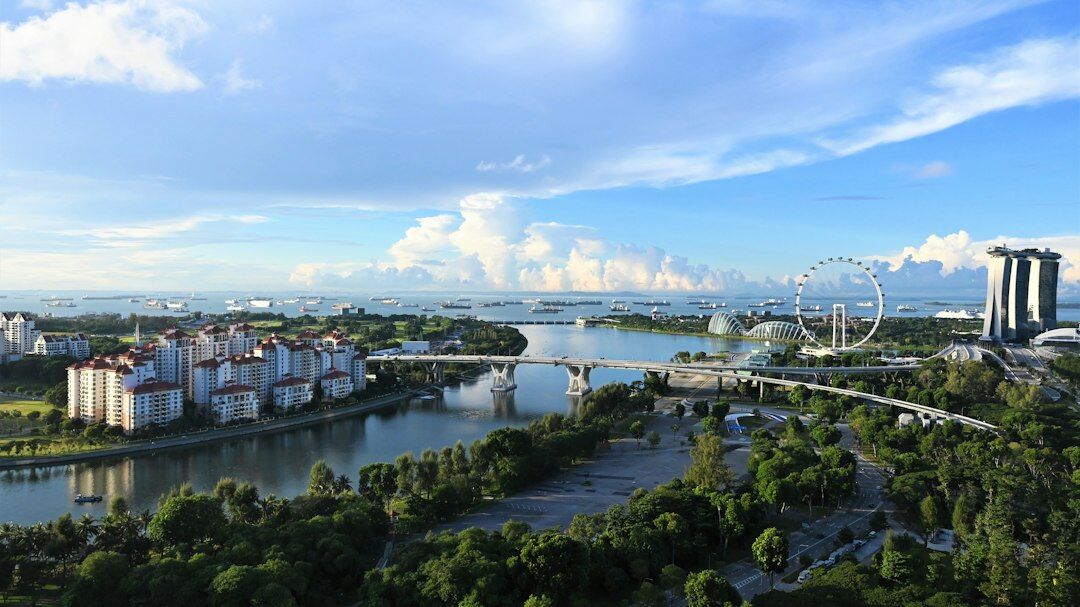 Panoramic view of Marina Bay and the Singapore skyline in daylight